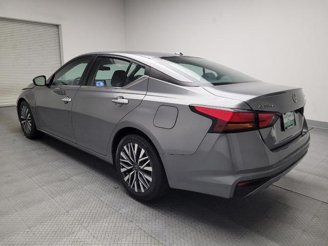 Photo of 2023 Gun Metallic Nissan Altima