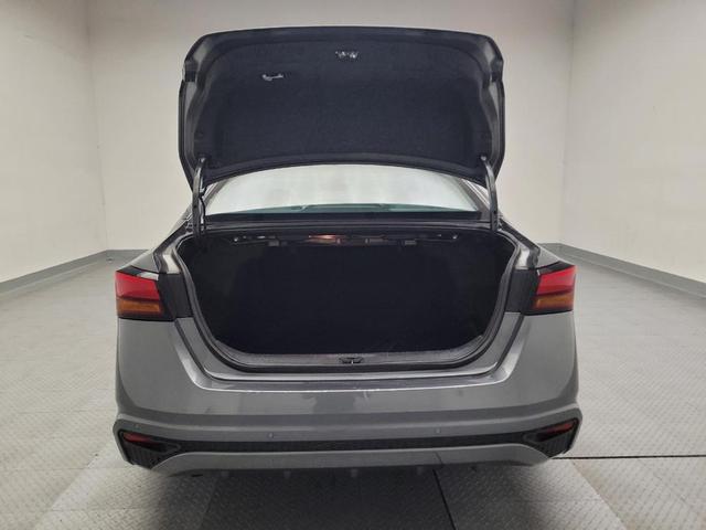 Photo of 2023 Gun Metallic Nissan Altima