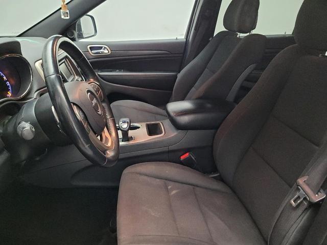 Photo of 2015 Brilliant Black Crystal Pearlcoat Jeep Grand Cherokee