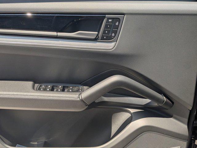 Photo of 2025 Chromite Black Metallic Porsche Cayenne