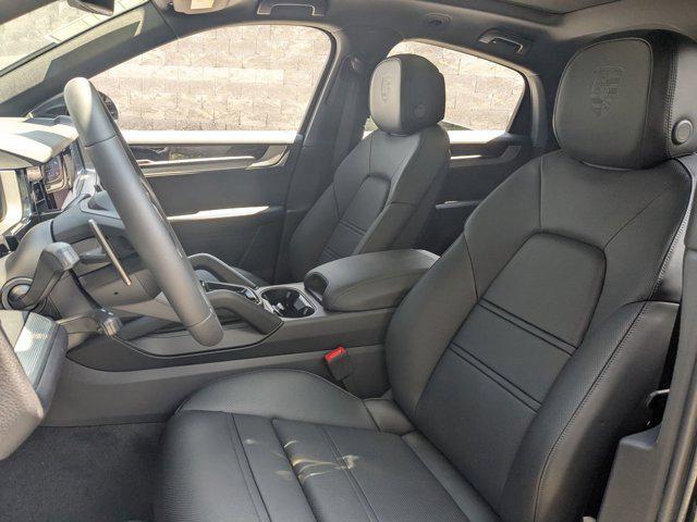Photo of 2025 Chromite Black Metallic Porsche Cayenne