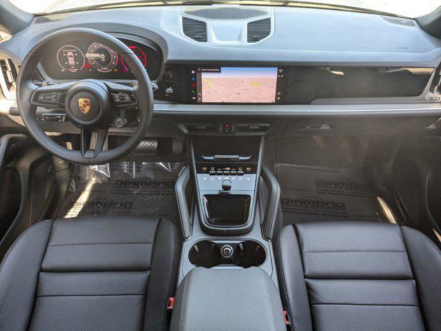 Photo of 2025 Dolomite Silver Metallic Porsche Cayenne