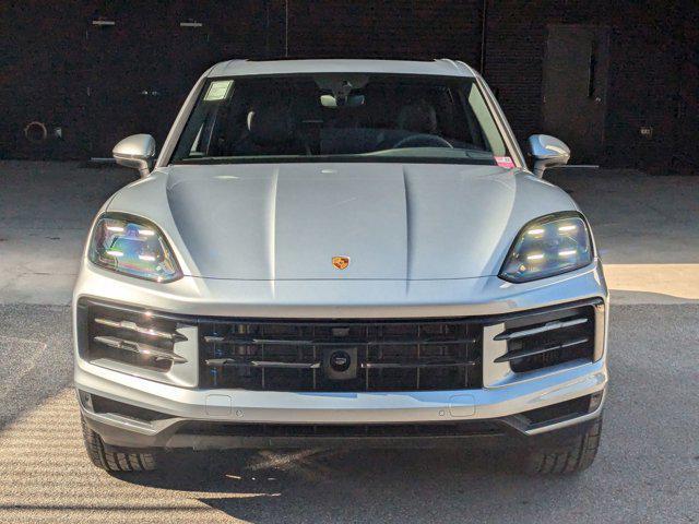 Photo of 2025 Dolomite Silver Metallic Porsche Cayenne