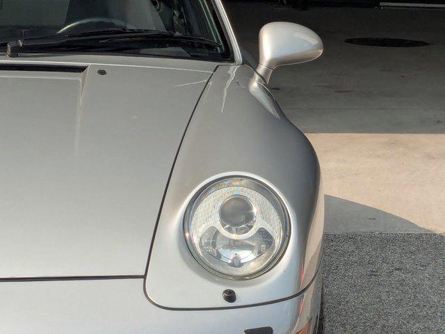 Photo of 1998 Polar Silver (Met) Porsche 911
