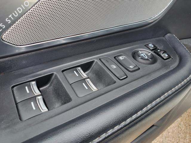 Photo of 2019 White Diamond Pearl Acura RDX