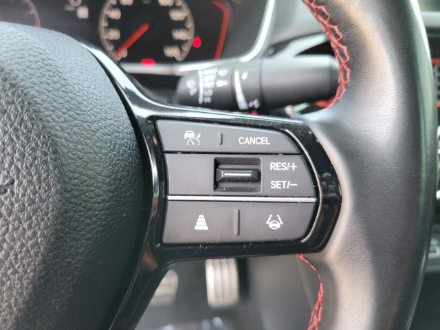 Photo of 2022 Platinum White Pearl Honda Civic Si