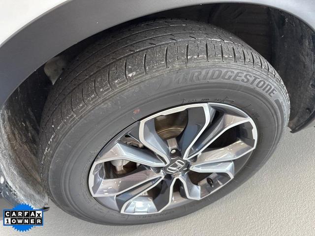 Photo of 2022 Platinum White Pearl Honda CR-V