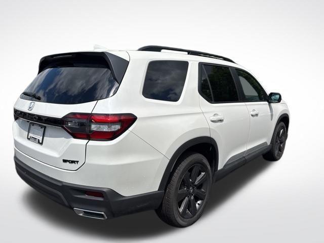 Photo of 2025 Platinum White Pearl Honda Pilot