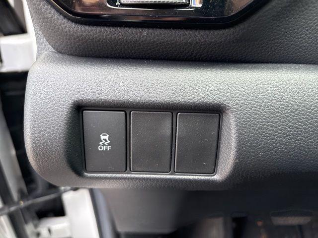 Photo of 2025 Platinum White Pearl Honda Pilot