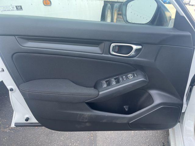 Photo of 2025 Platinum Honda Civic