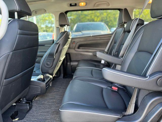 Photo of 2025 Celestial Blue Metallic Honda Odyssey