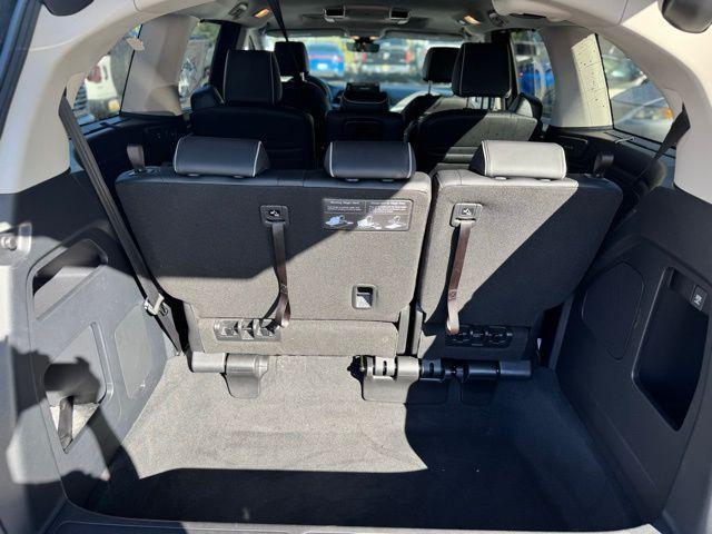Photo of 2025 Celestial Blue Metallic Honda Odyssey