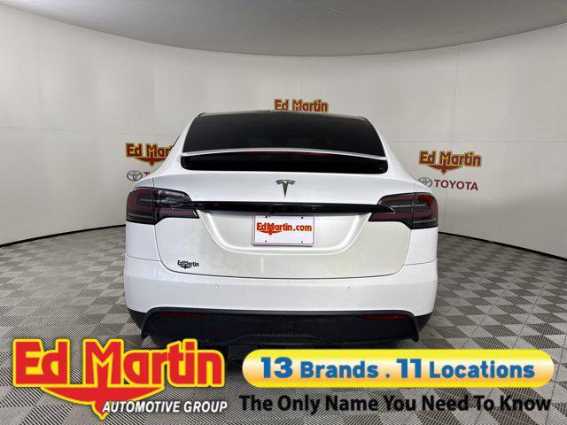 Photo of 2022 Pearl White Multi-Coat Tesla Model X