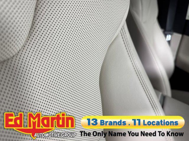 Photo of 2022 Pearl White Multi-Coat Tesla Model X