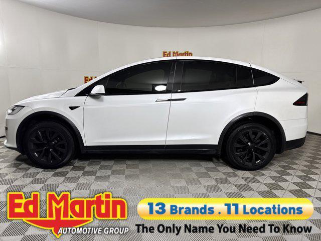 Photo of 2022 Pearl White Multi-Coat Tesla Model X