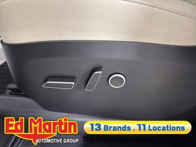 Photo of 2022 Pearl White Multi-Coat Tesla Model X