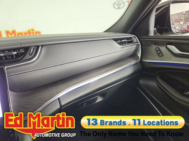 Photo of 2024 Baltic Gray Metallic Clearcoat Jeep Grand Cherokee L