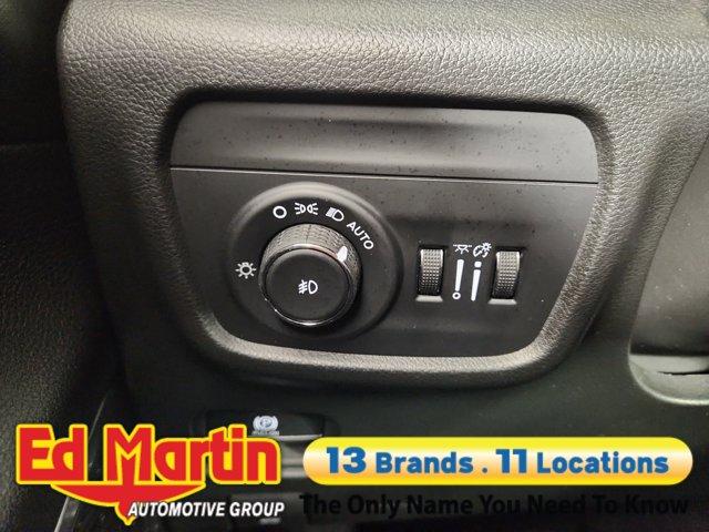 Photo of 2024 Baltic Gray Metallic Clearcoat Jeep Grand Cherokee L