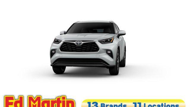 Photo of 2025 Wind Chill Pearl Toyota Highlander