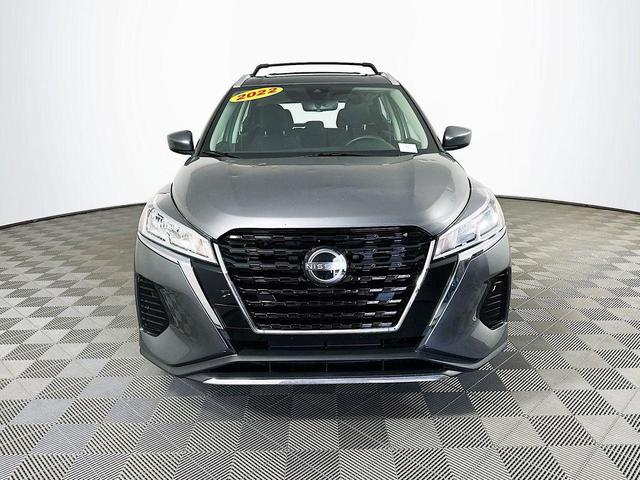 Photo of 2022 Gun Metallic Nissan Kicks