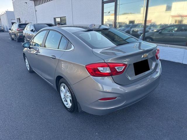 Photo of 2017 Gray Chevrolet Cruze