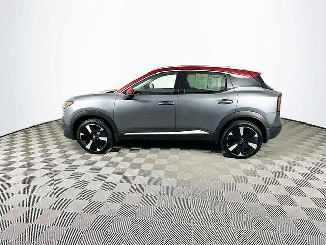 Photo of 2025 2t Gun Red Roof Nissan Kicks