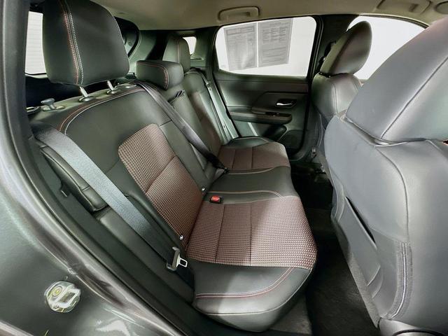 Photo of 2025 2t Gun Red Roof Nissan Kicks