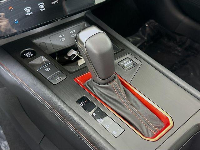 Photo of 2025 2t Gun Red Roof Nissan Kicks