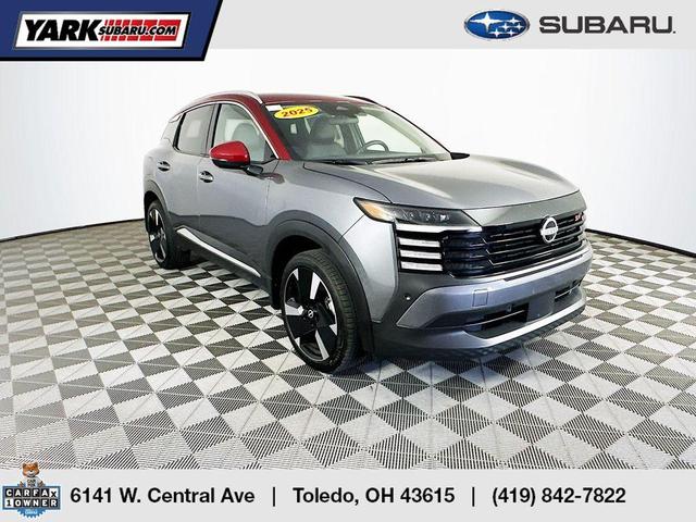 Photo of 2025 2t Gun Red Roof Nissan Kicks