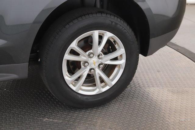 Photo of 2017 Nightfall Gray Metallic Chevrolet Equinox