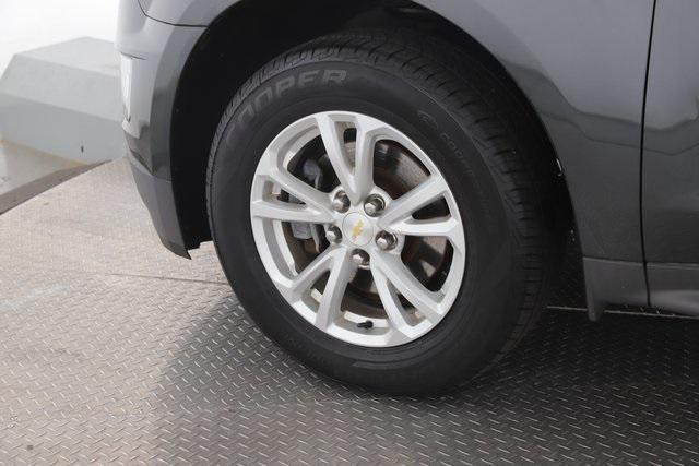 Photo of 2017 Nightfall Gray Metallic Chevrolet Equinox