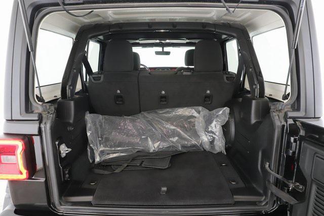 Photo of 2022 Black Clearcoat Jeep Wrangler Unlimited