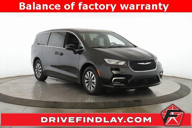 2025 Chrysler Pacifica Hybrid