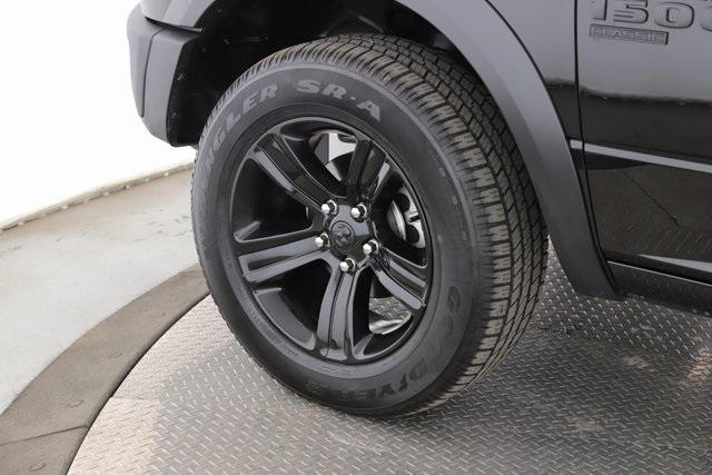 Photo of 2024 Diamond Black Crystal Pearlcoat RAM 1500 Classic