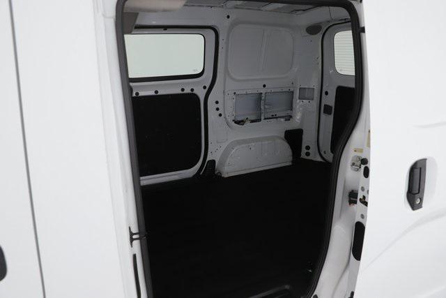 Photo of 2015 Designer White Chevrolet City Express
