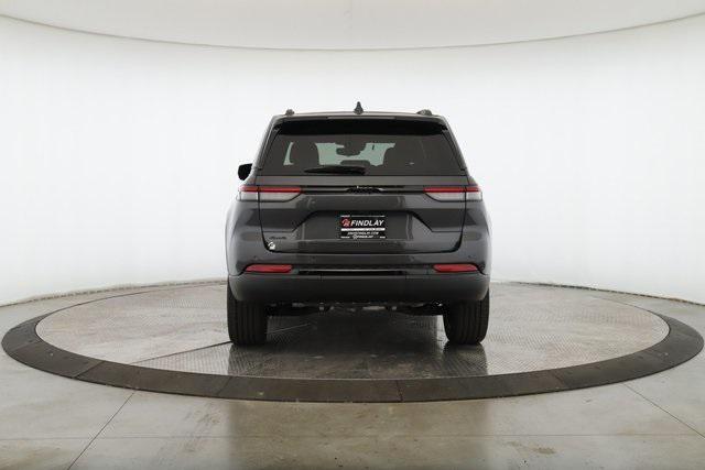 Photo of 2025 Baltic Gray Metallic Clearcoat Jeep Grand Cherokee
