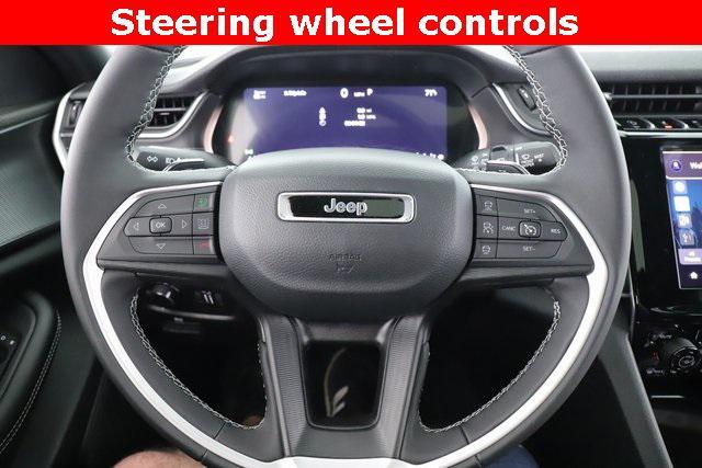 Photo of 2025 Baltic Gray Metallic Clearcoat Jeep Grand Cherokee