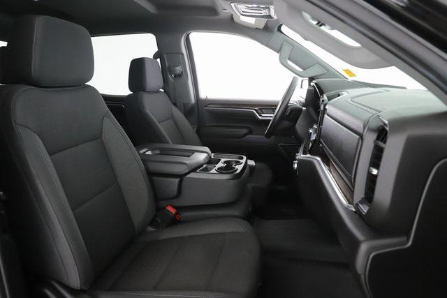 Photo of 2024 Onyx Black GMC Sierra 1500