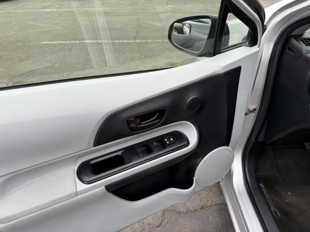 Photo of 2012 Classic Silver Metallic Toyota Prius c