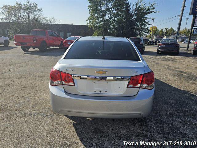 Photo of 2016 Silver Ice Metallic Chevrolet Cruze Limited