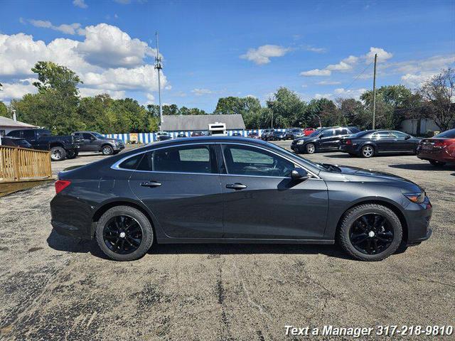 Photo of 2017 Nightfall Gray Metallic Chevrolet Malibu