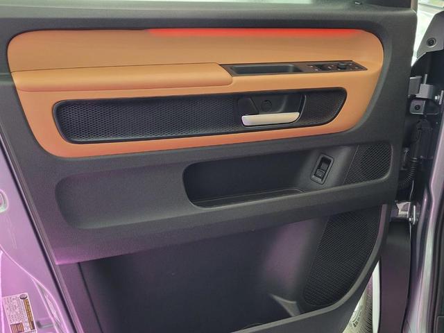 Photo of 2025 Metro Silver Volkswagen ID. Buzz