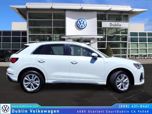 Photo of 2023 Ibis White Audi Q3