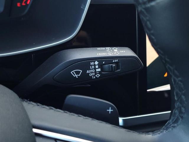 Photo of 2023 Ibis White Audi Q3