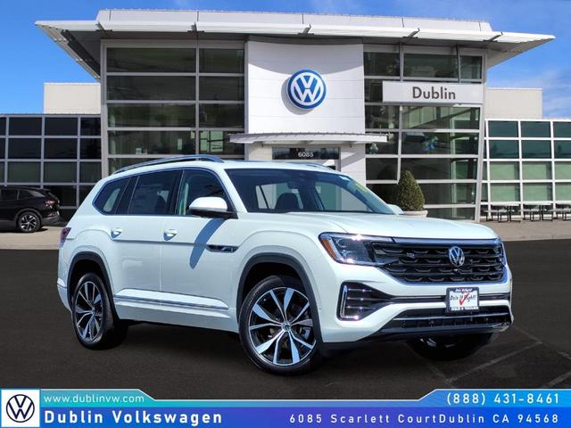 Photo of 2025 Opal White Pearl Effect Volkswagen Atlas
