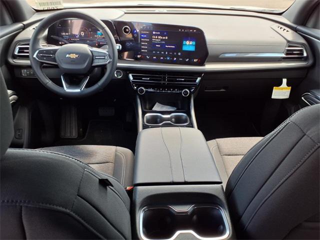 Photo of 2026 Summit White Chevrolet Traverse