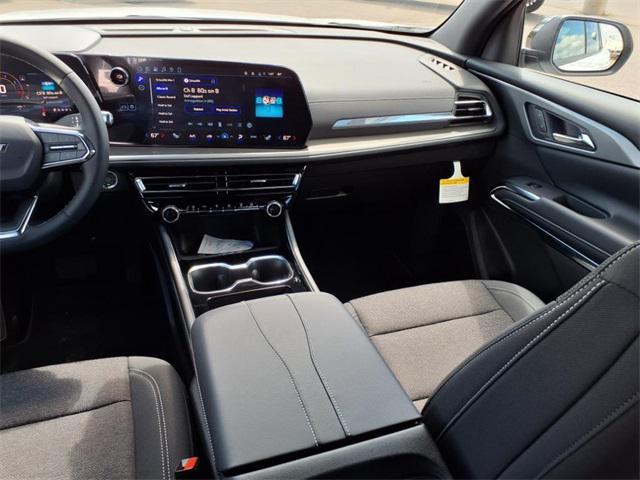 Photo of 2026 Summit White Chevrolet Traverse