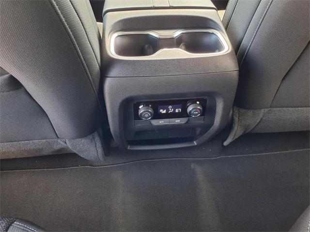 Photo of 2026 Summit White Chevrolet Traverse