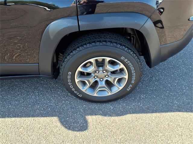 Photo of 2021 Sangria Metallic Clearcoat Jeep Cherokee