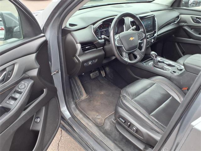 Photo of 2021 Satin Steel Metallic Chevrolet Traverse